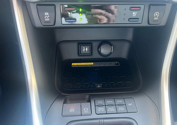 Toyota RAV4 cena 133900 przebieg: 63545, rok produkcji 2019 z Strzelin małe 301